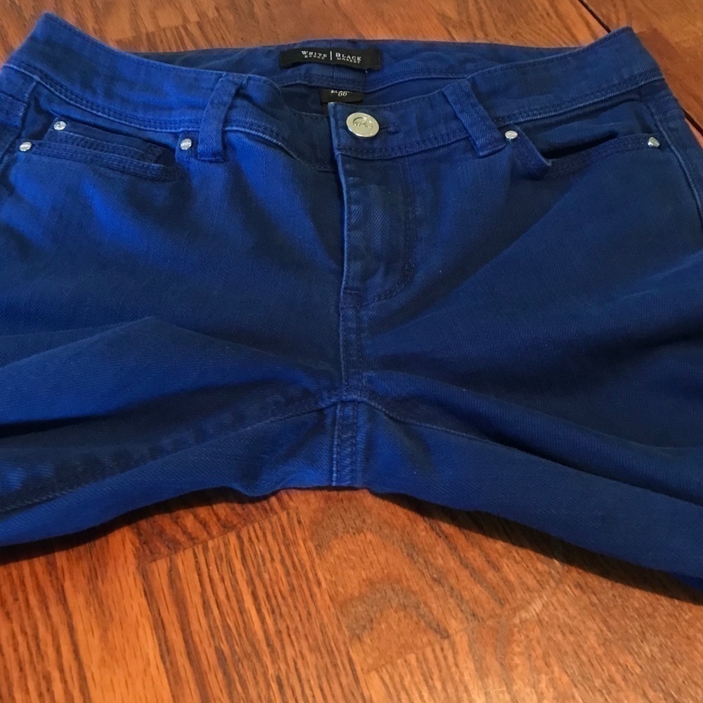 𝅺WHITE House Black Market slim Crop Jeans. - Picture 5 of 7